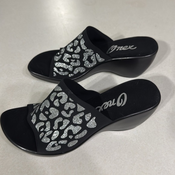 Onex Black & Silver Leopard Print Rory Slide Wedge EUR Size 39 US Size 8.5/9 - Picture 7 of 10